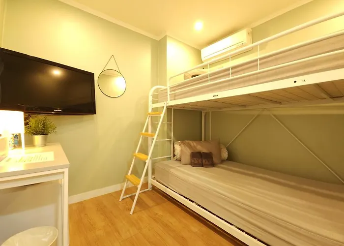 Oyo Rooftop Hotel Seoul