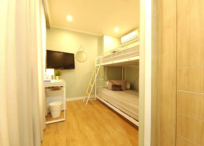 Oyo Rooftop Hotel Seoul